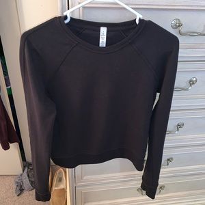 Cropped lululemon crewneck size 4